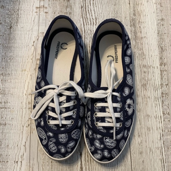 Fred Perry paisley print flats - Picture 3 of 10